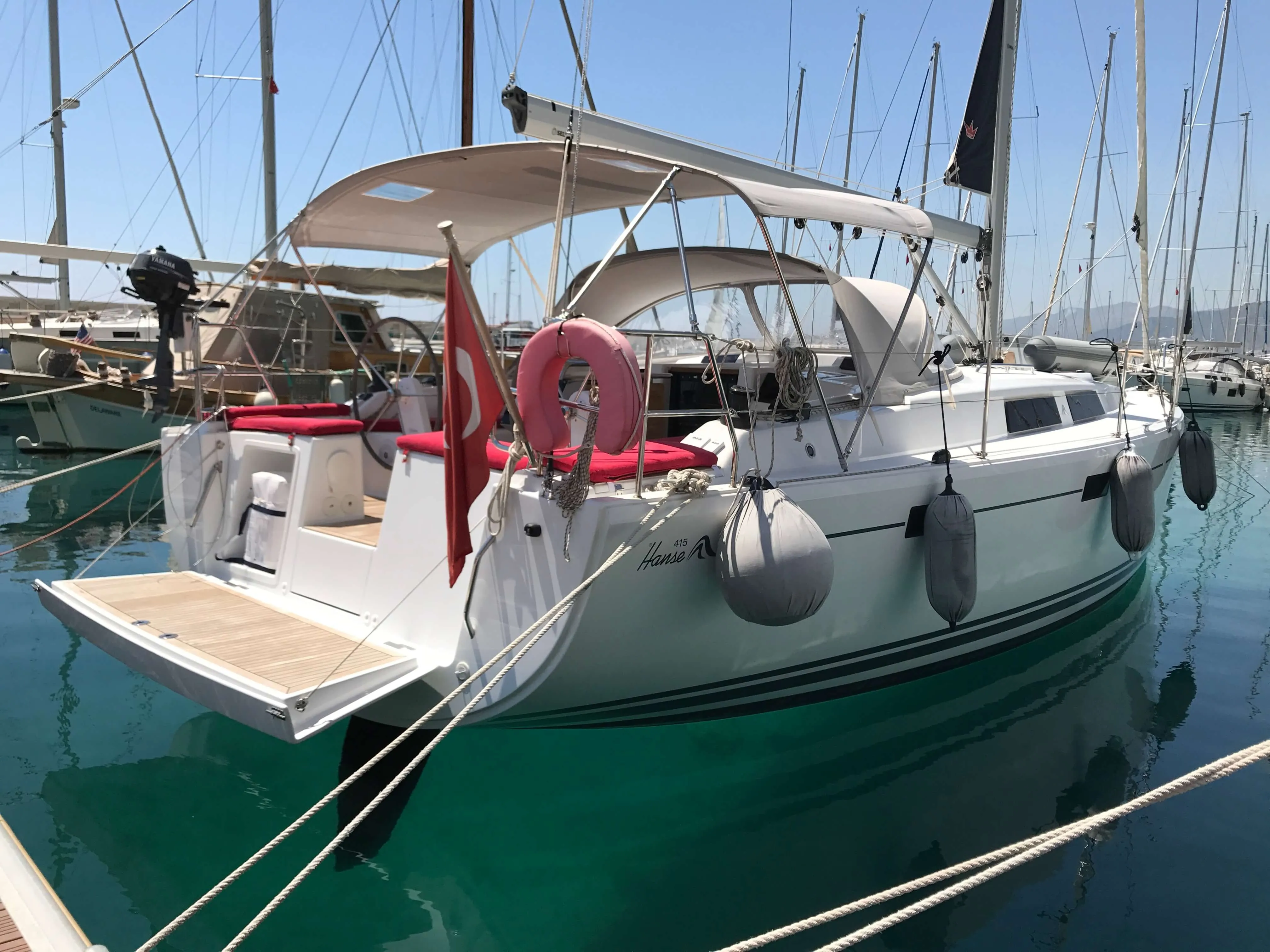 Rent a 12.4m Sailing Yacht Hanse 415 in Ören - Fotoğraf 1