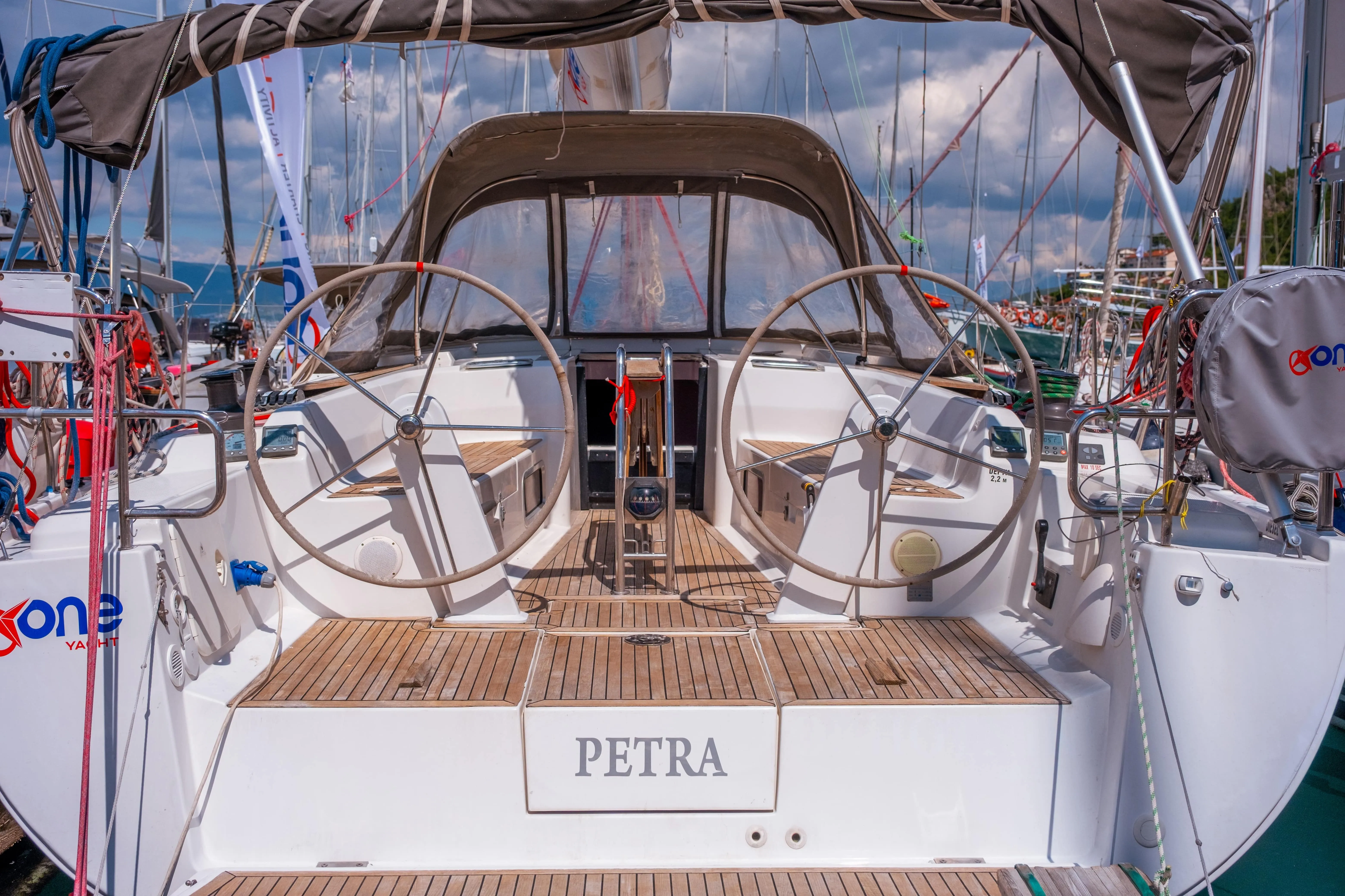 13.52m Fethiye Sailing Yacht Hanse 445 Hire - Fotoğraf 3
