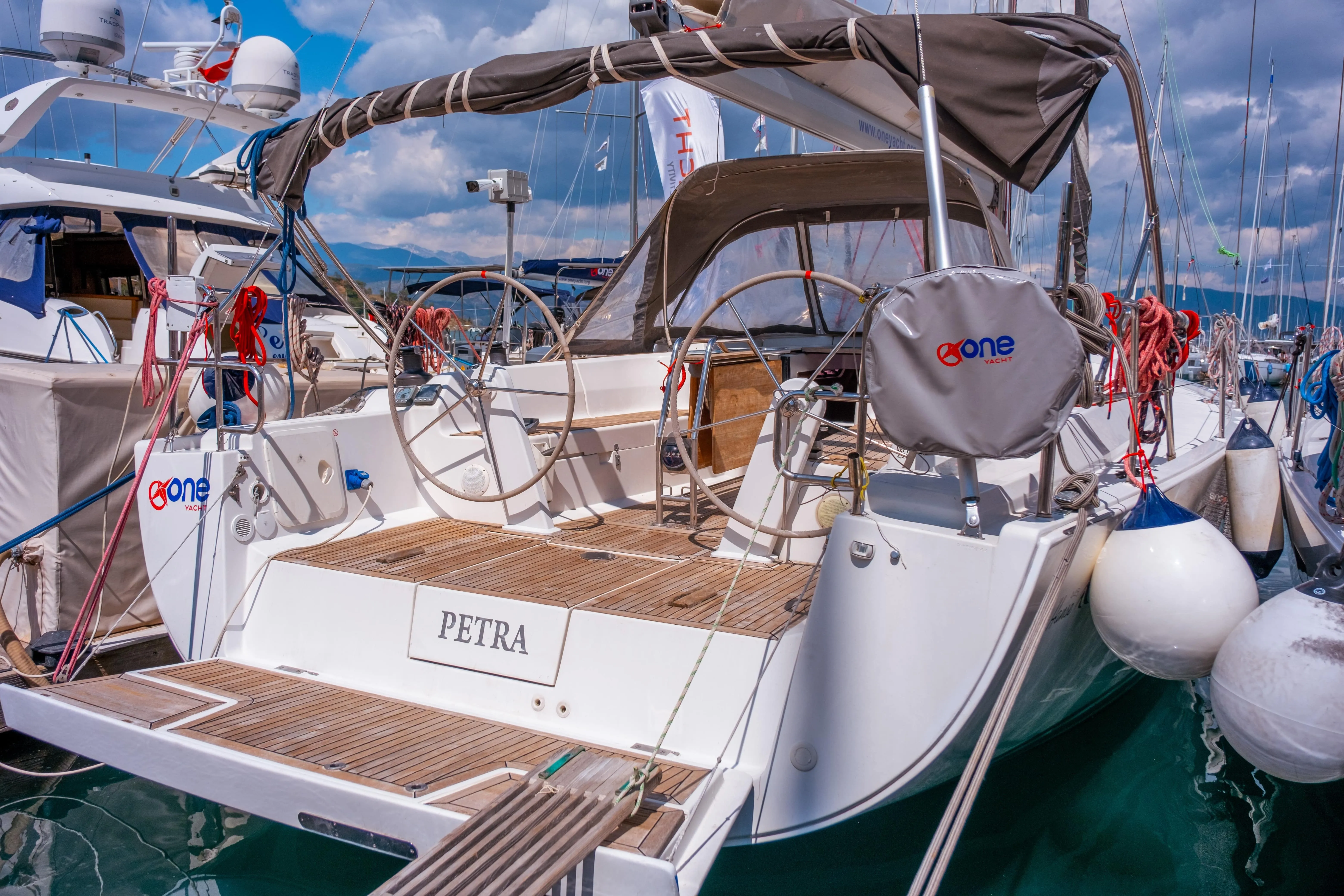 13.52m Fethiye Sailing Yacht Hanse 445 Hire - Fotoğraf 5