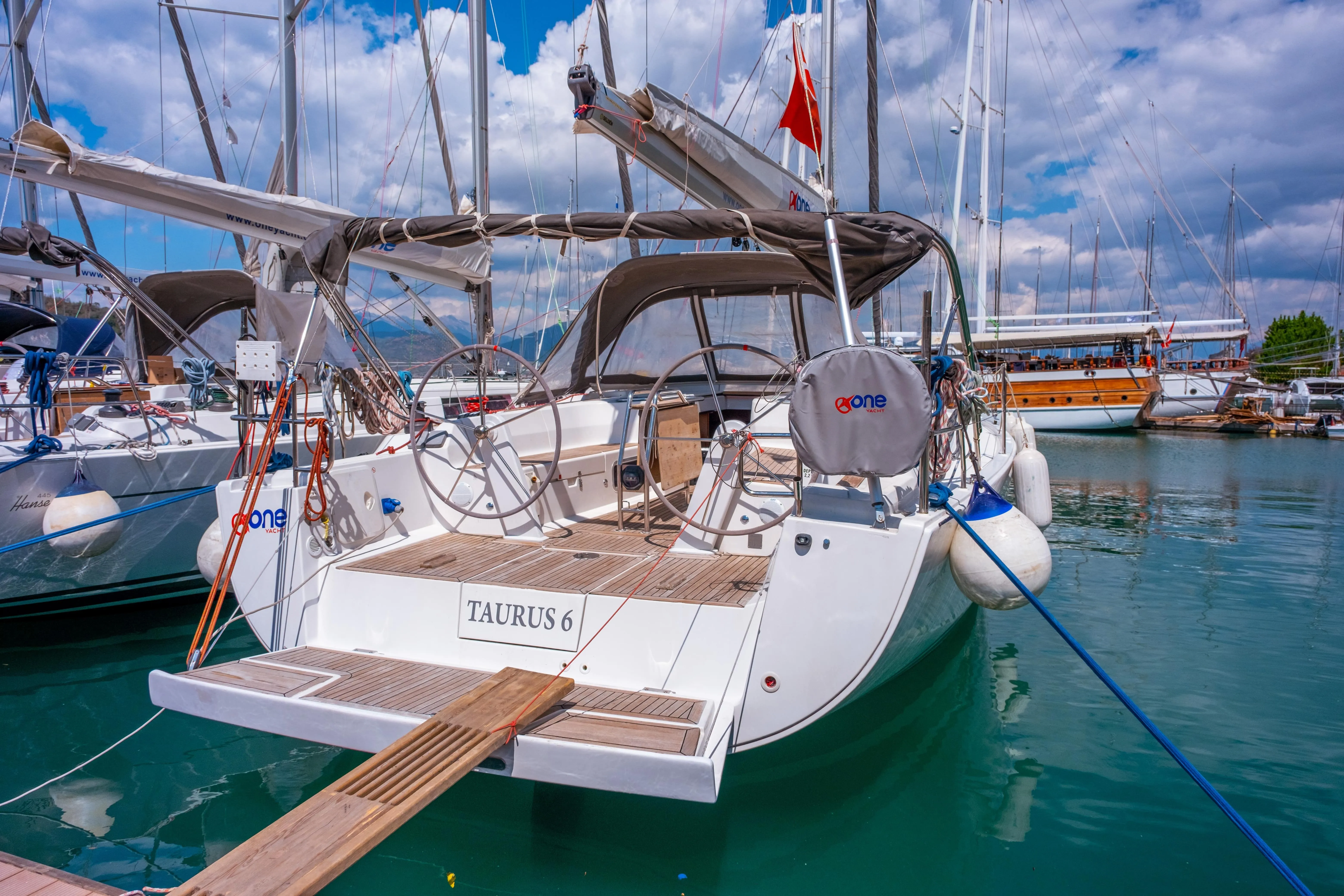 Rent a 13.52m 4 Cabin Sailing Yacht in Fethiye - Fotoğraf 3