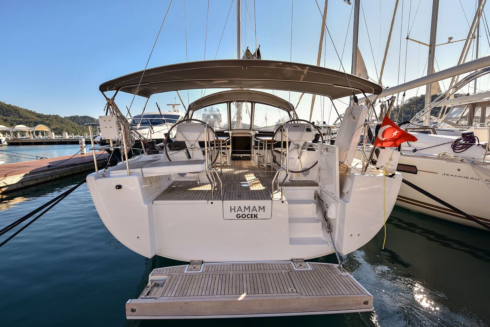 15.55м аренда Hanse 508 в Гёчек - Fotoğraf 1