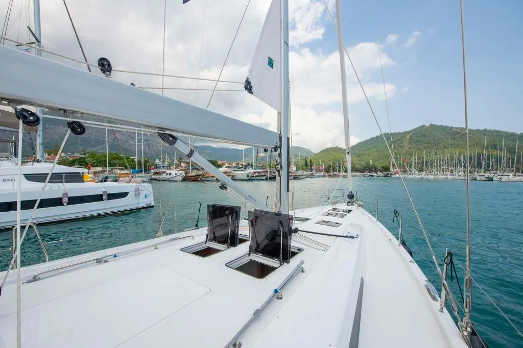 16.22m Göcek 6 Cabin Sailing Yacht Hire - Fotoğraf 4