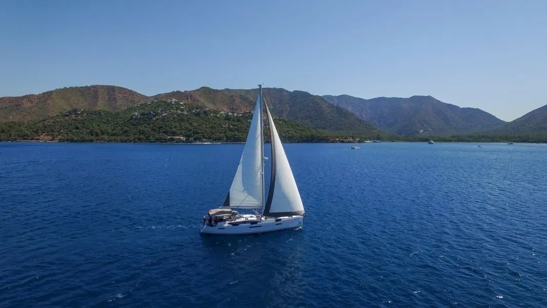 16.06m Marmaris Sailing Yacht Jeanneau 53 Hire - Fotoğraf 1