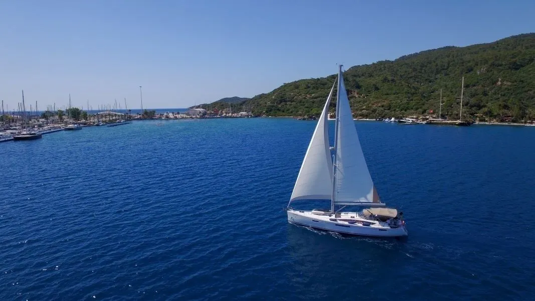 16.06m Marmaris Sailing Yacht Jeanneau 53 Hire - Fotoğraf 3
