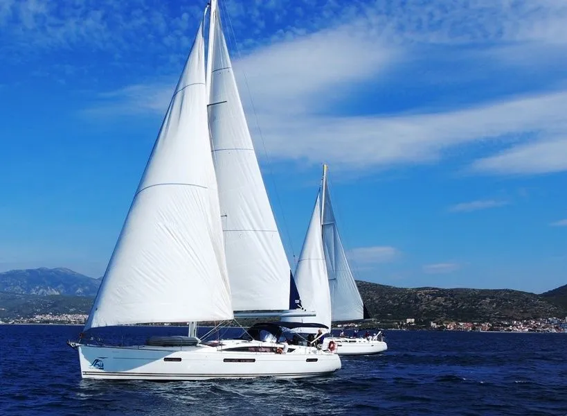 Charter a 16.06m 5 Cabin Sailing Yacht in Marmaris - Fotoğraf 3