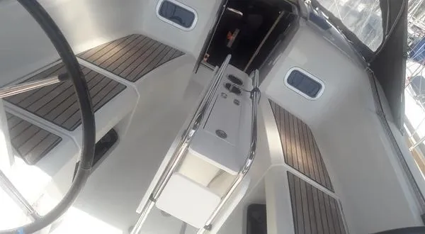 10.34m Fethiye Jeanneau Sun Odyssey 349 Hire - Fotoğraf 5