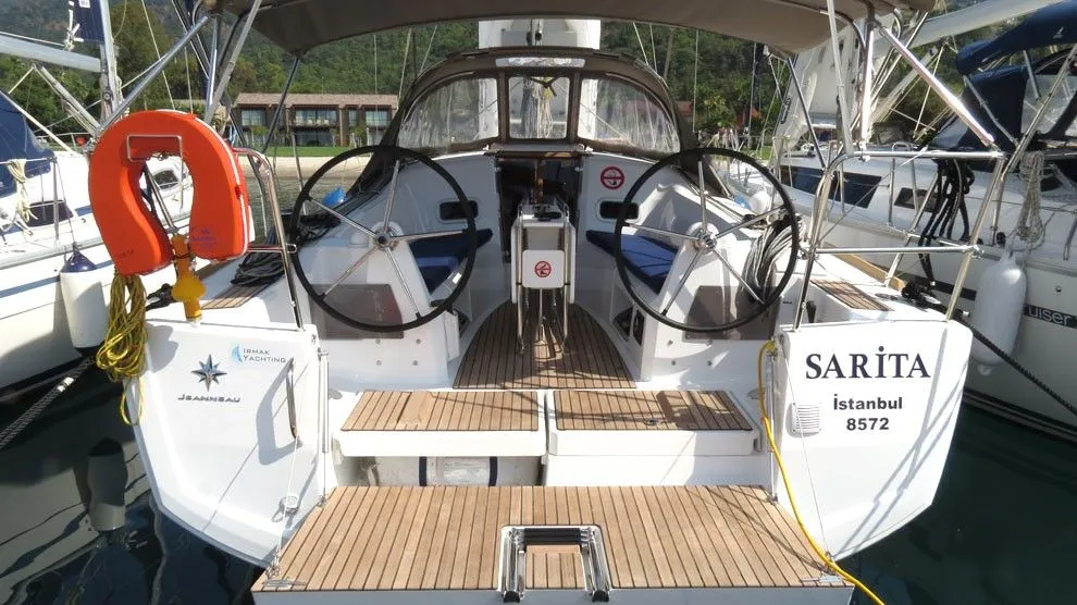 Rent a 10.34m Jeanneau Sun Odyssey 349 in Göcek - Fotoğraf 1