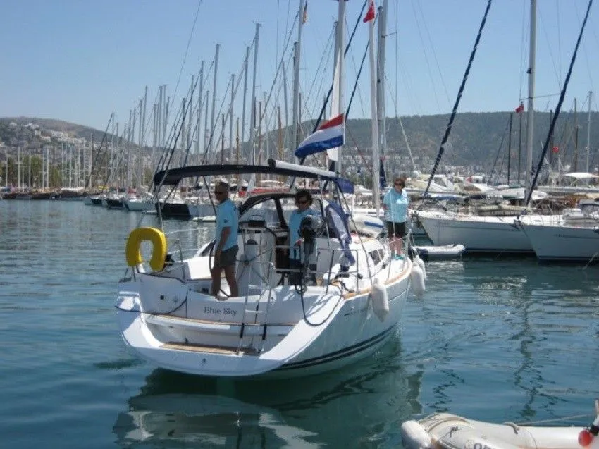 Explore Fethiye on a 10.94m Rental Sailing Yacht - Fotoğraf 1