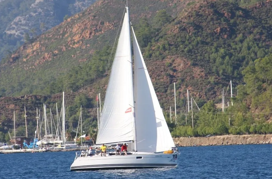 Marmaris 10.69m Kiralık Jeanneau Sun Odyssey 36 - Fotoğraf 1