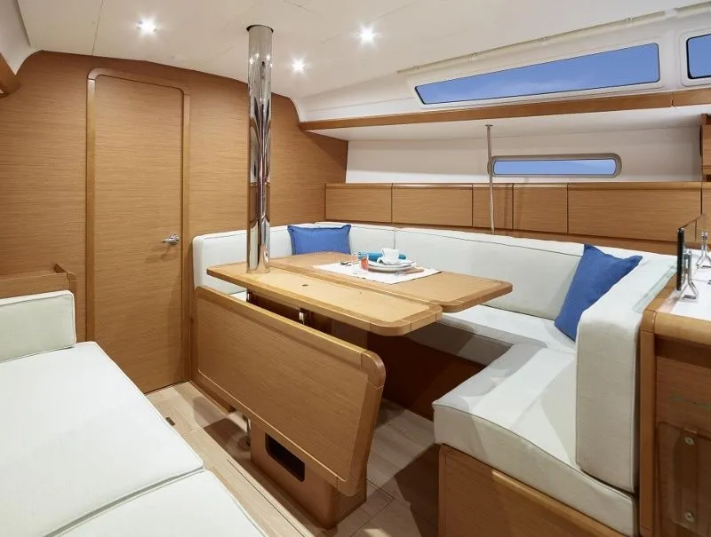 11.75м аренда парусная яхта Jeanneau Sun Odyssey 389 в Фетхие - Fotoğraf 5