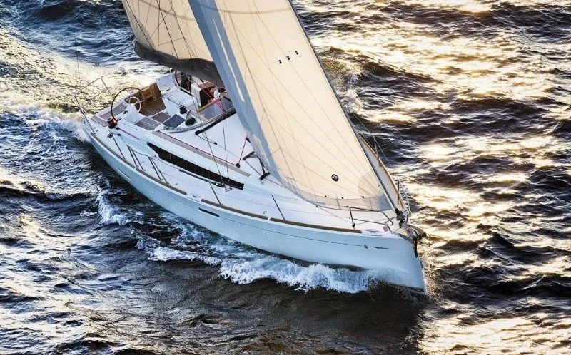 11.75м аренда парусная яхта Jeanneau Sun Odyssey 389 в Фетхие - Fotoğraf 3