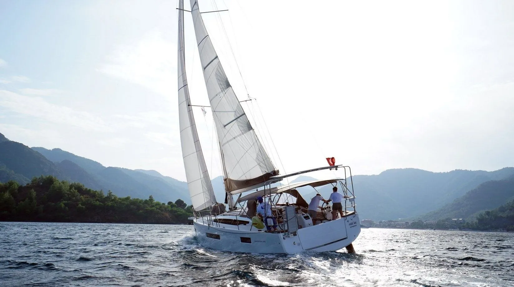 Marmaris 12.35m Kiralık Yelkenli Yat Jeanneau Sun Odyssey 410 - Fotoğraf 3