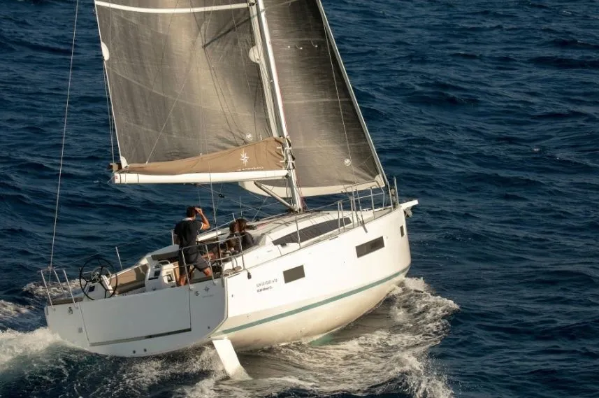 Charter a 12.35m 3 Cabin Sailing Yacht in Marmaris - Fotoğraf 5