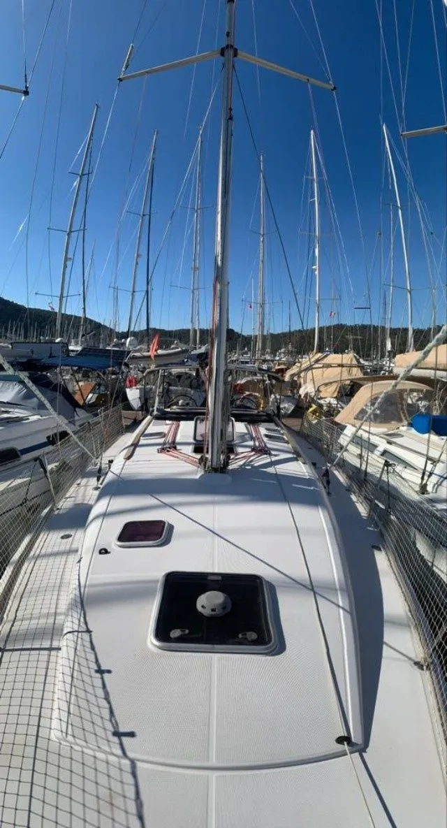 12.85m Fethiye Jeanneau Sun Odyssey 42 i Hire - Fotoğraf 4