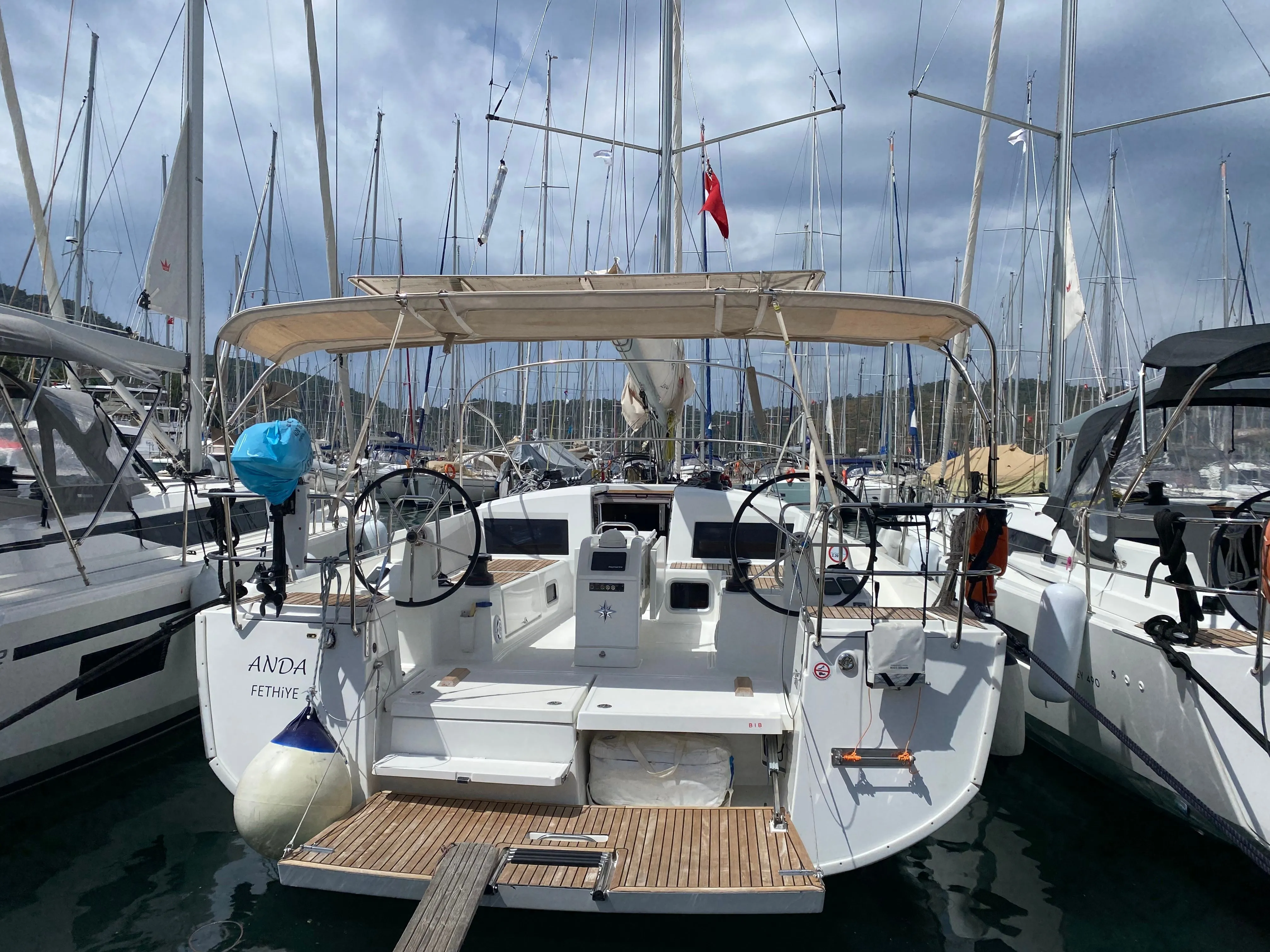 Fethiye Kiralık Jeanneau Sun Odyssey 440 13m Yelkenli Yat - Fotoğraf 1