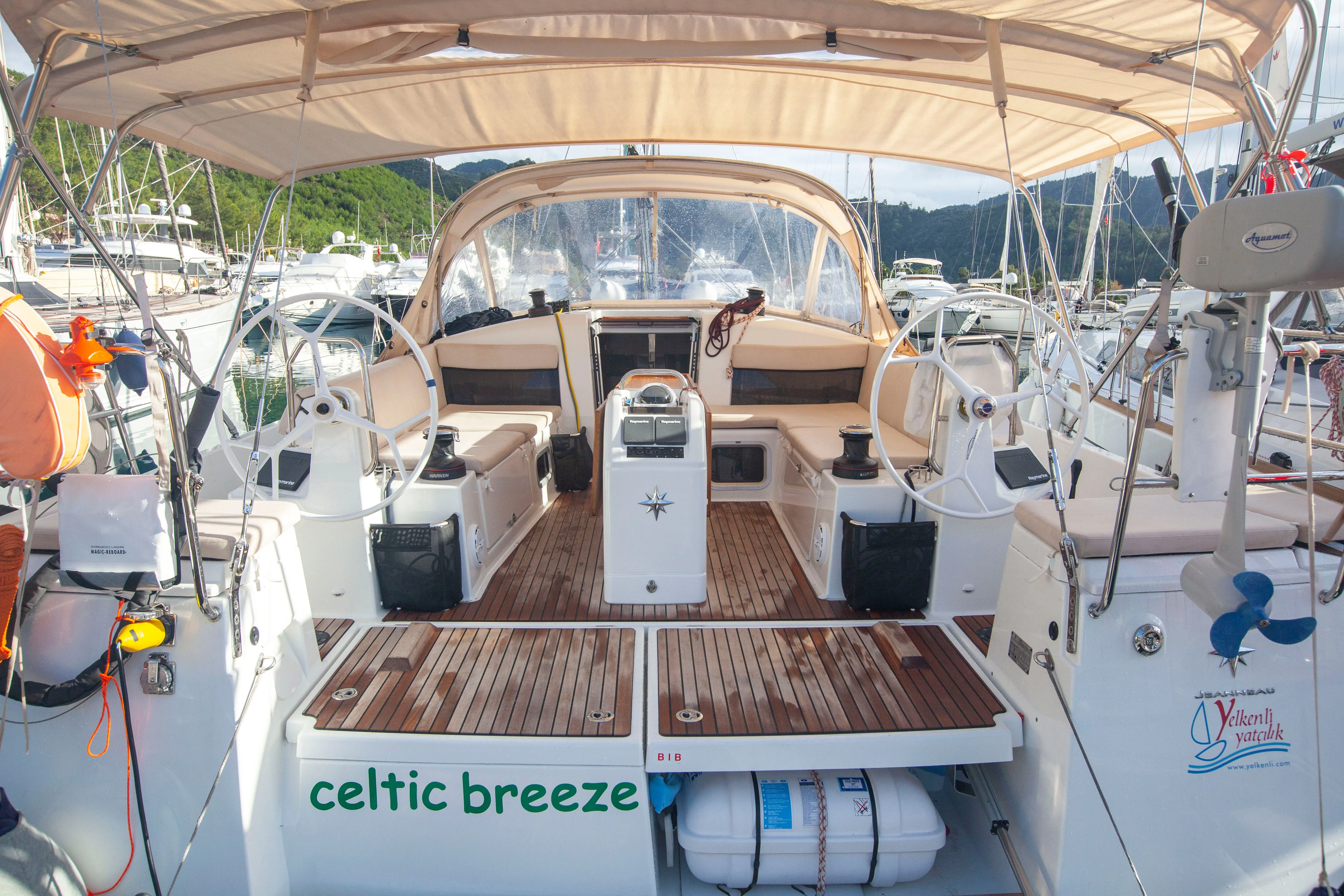 Orhaniye 13.39m Kiralık Yelkenli Yat Jeanneau Sun Odyssey 440 - Fotoğraf 4