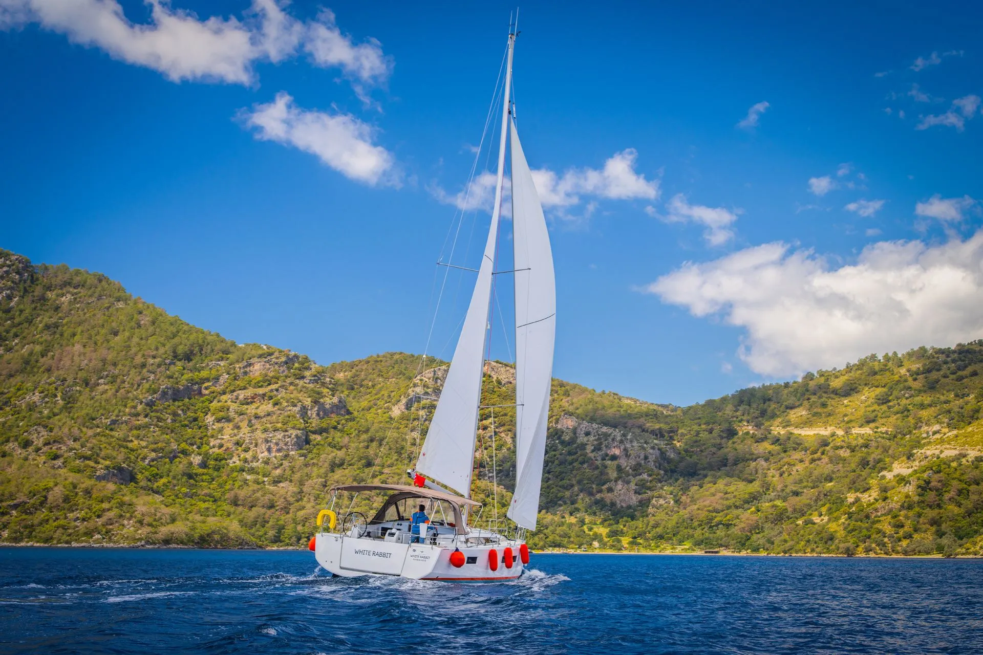 Rent a 13m 4 Cabin Sailing Yacht in Göcek - Fotoğraf 3