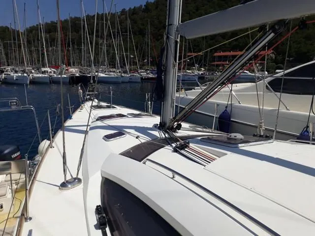 Charter a 15.07m 3 Cabin Sailing Yacht in Marmaris - Fotoğraf 5