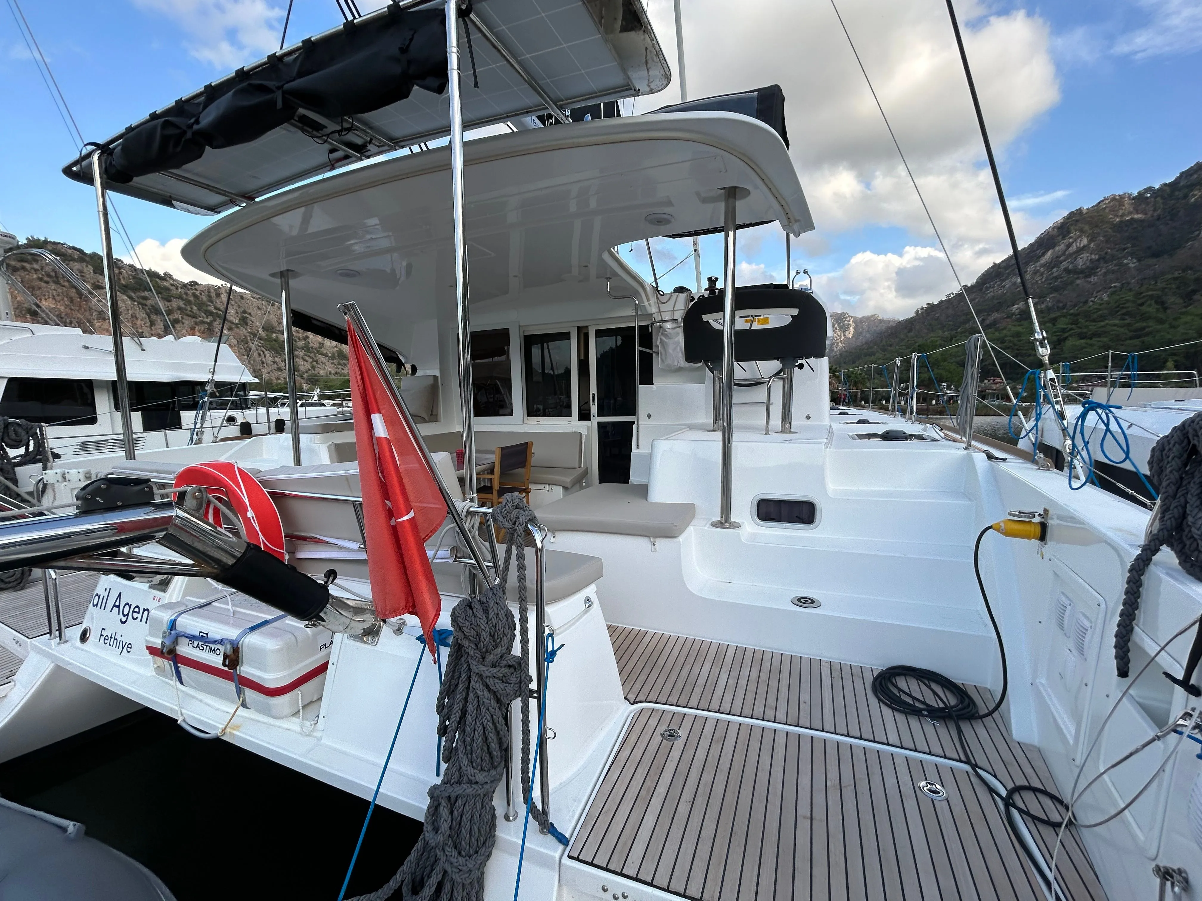 11.74m Orhaniye Lagoon 40 Catamaran Hire - Fotoğraf 5