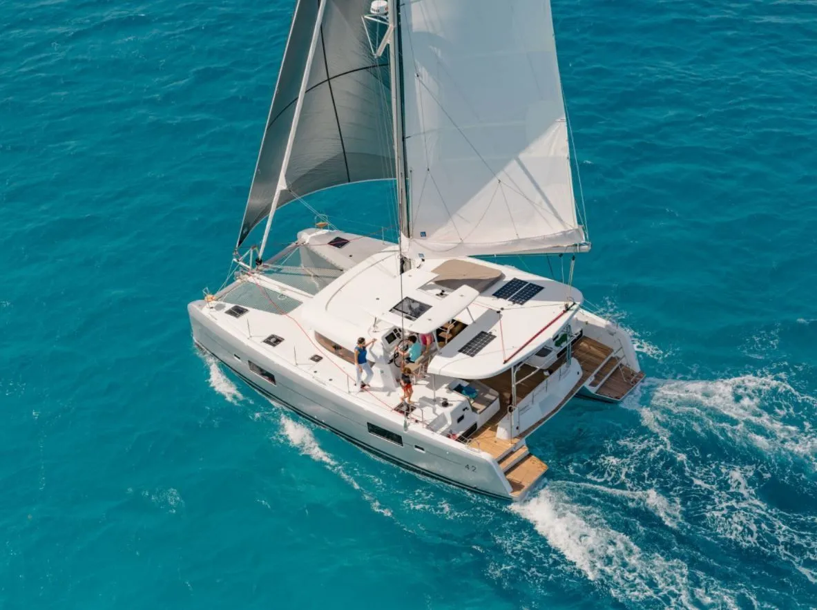 Explore Fethiye on a 12.8m 5 Cabin Catamaran Rental - Fotoğraf 5