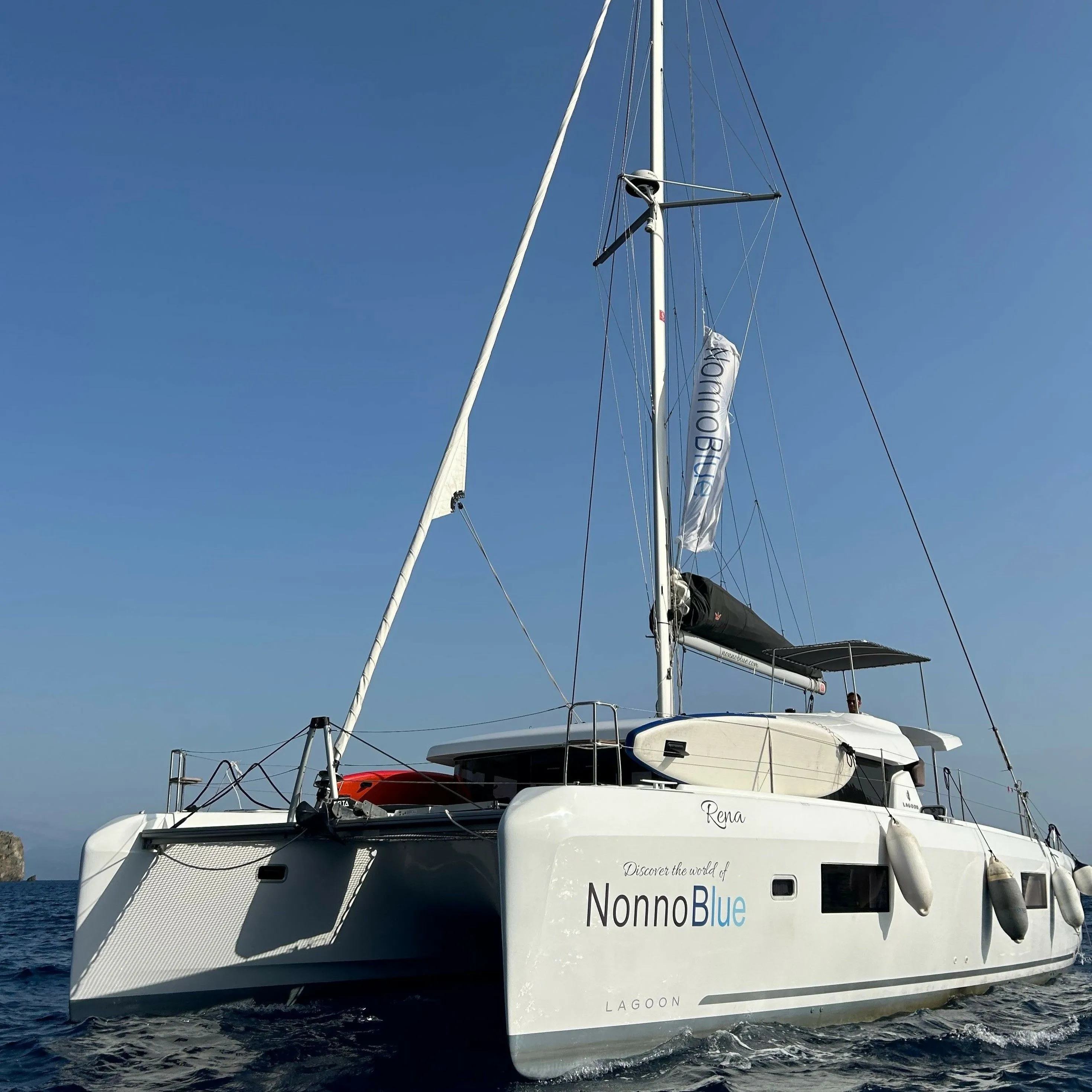 Explore Göcek on a 12.8m Rental Catamaran - Fotoğraf 1