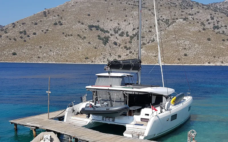 Charter a 12.8m Lagoon 42 Catamaran in Göcek - Fotoğraf 4