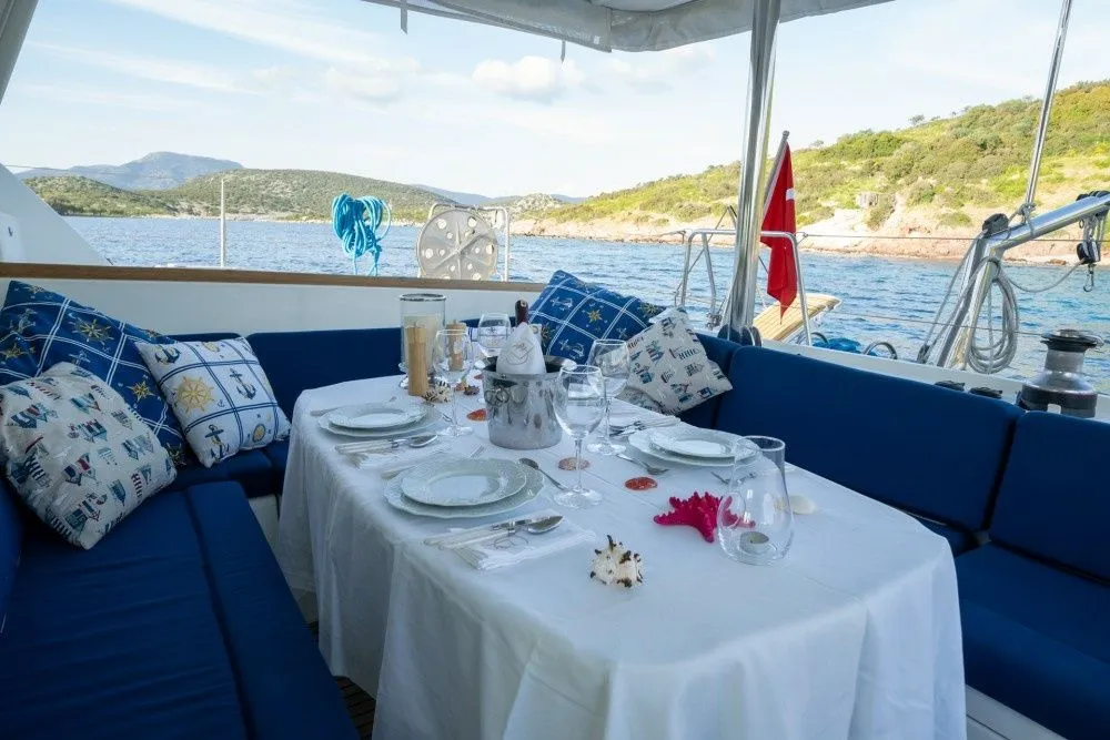 Rent a 13.61m Catamaran Lagoon 440 in Fethiye - Fotoğraf 5