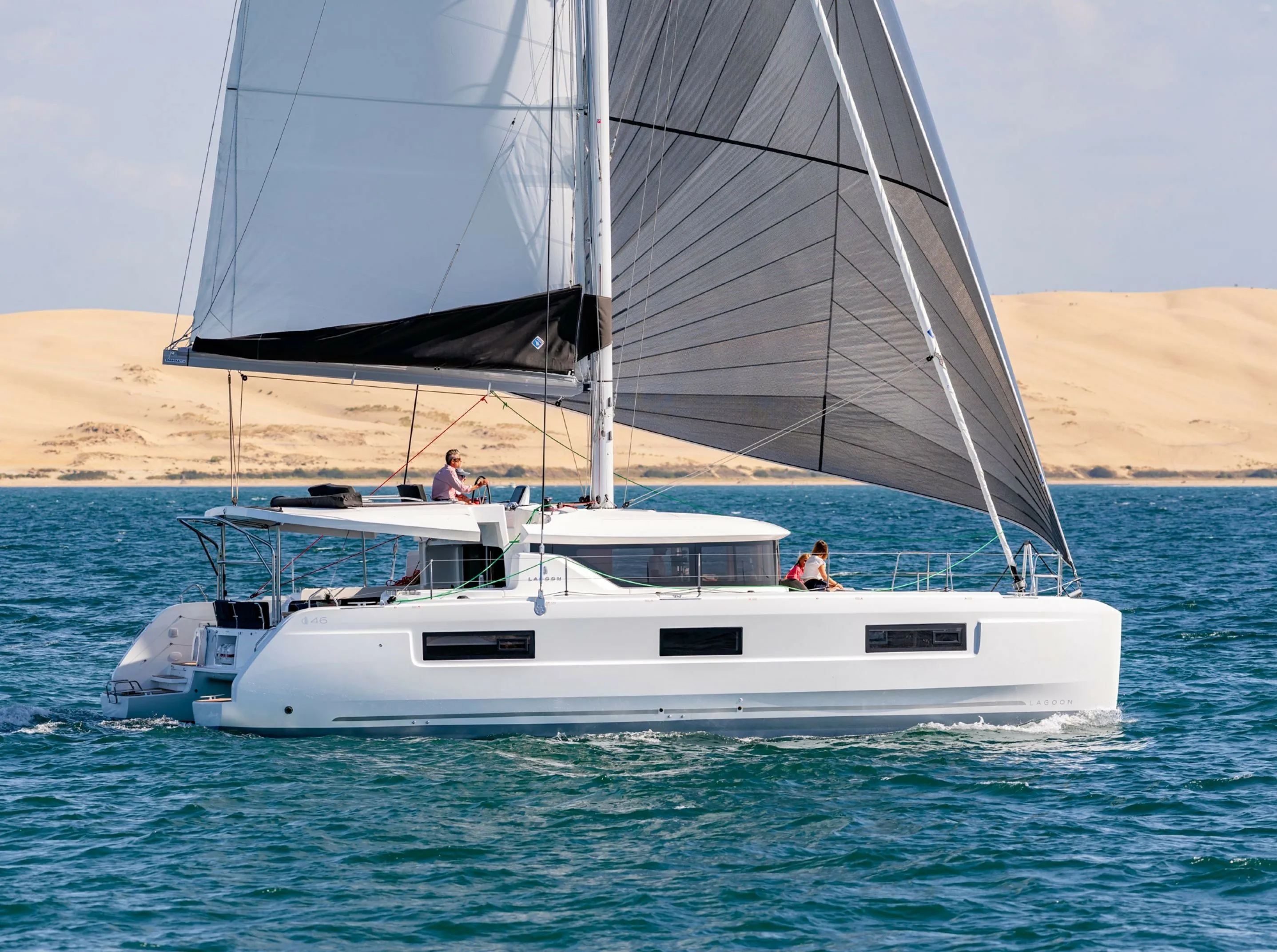 13.99m Göcek Catamaran Hire - Fotoğraf 1