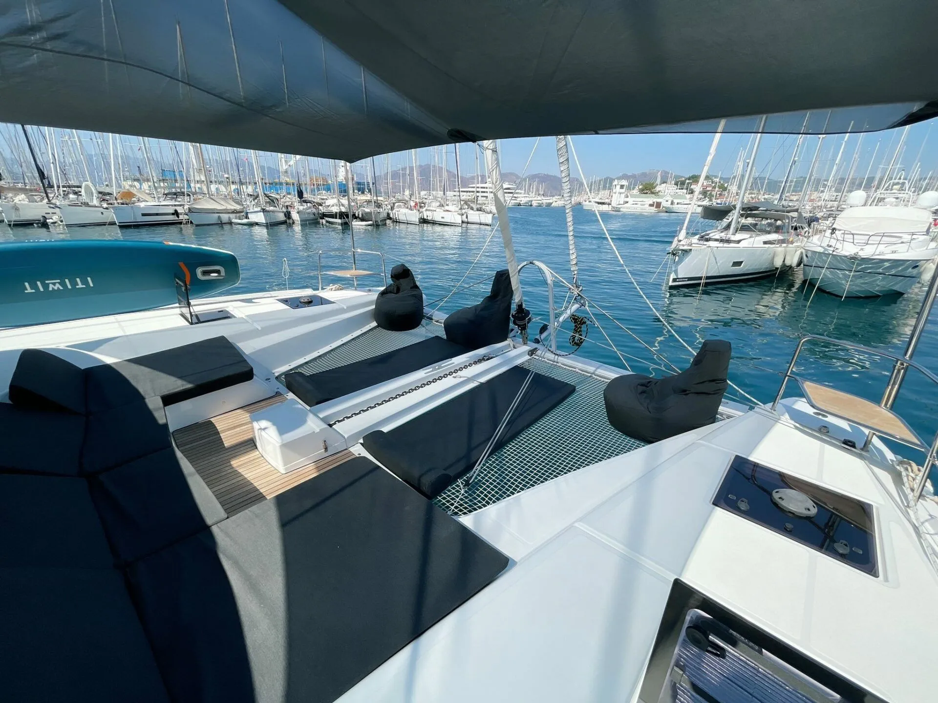 Charter a 14.75m Catamaran Lagoon 50 in Marmaris - Fotoğraf 4