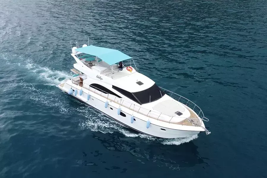 Antalya 20m Kiralık 3 Kabinli Motoryat - Fotoğraf 1