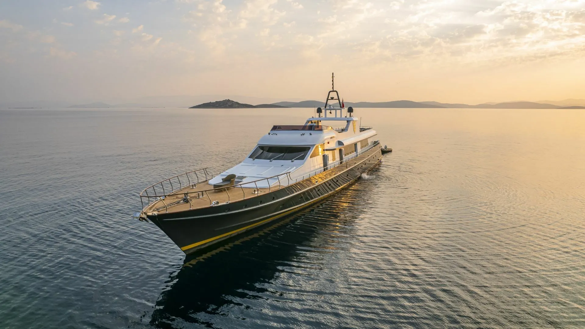 Bodrum Kiralık Lurssen 144 50m  - Fotoğraf 1