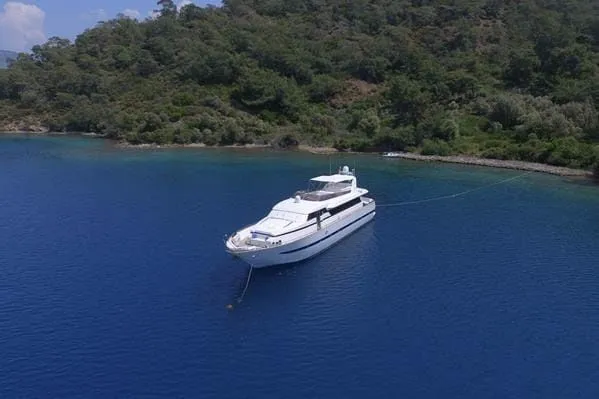 Explore Marmaris on a 27m 4 Cabin Motor Yacht Rental - Fotoğraf 4