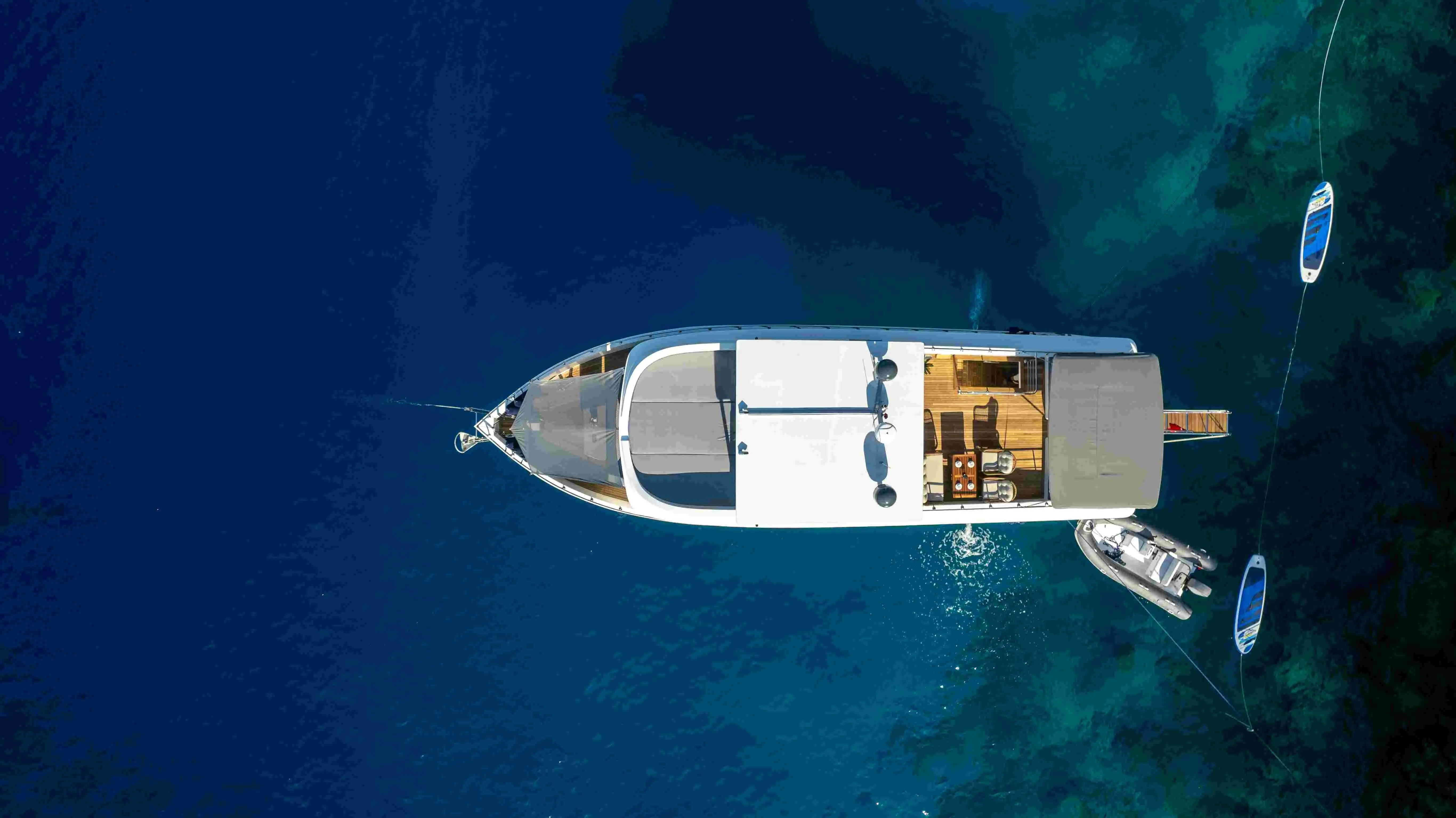 Oggusto 2023: Konforlu 4 Kabinli Motor-Yacht - Fotoğraf 4