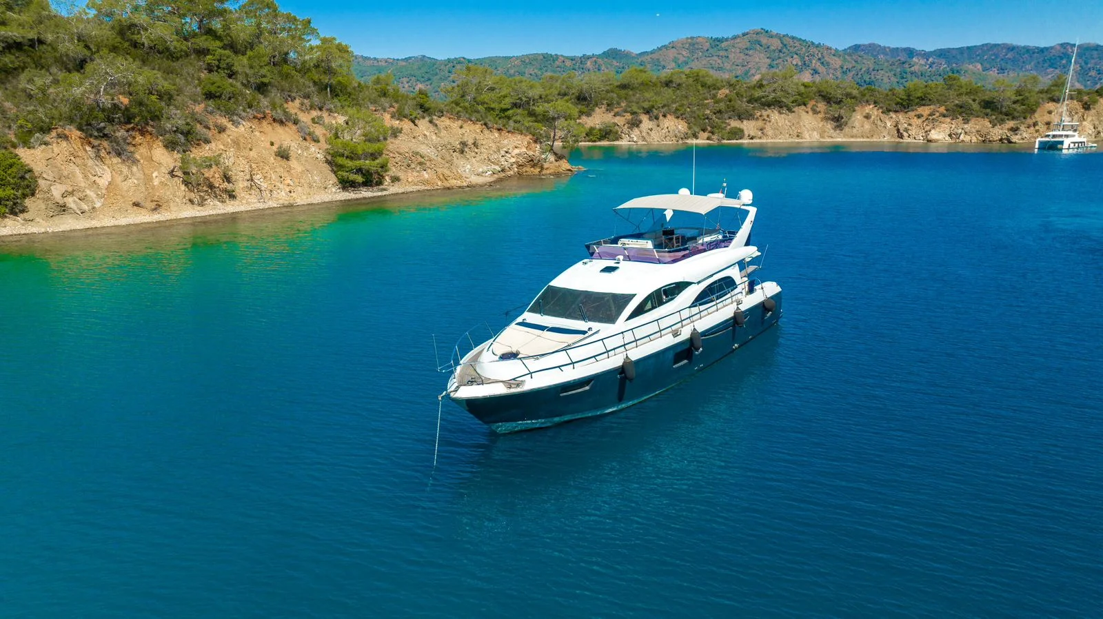 Azimut 62 — роскошная моторная яхта в Гёчеке - Fotoğraf 2