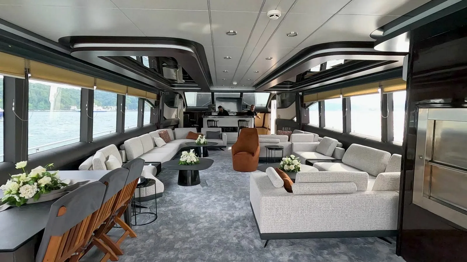 Den Den: Luxus & Komfort auf 35m Motor-Yacht - Fotoğraf 5