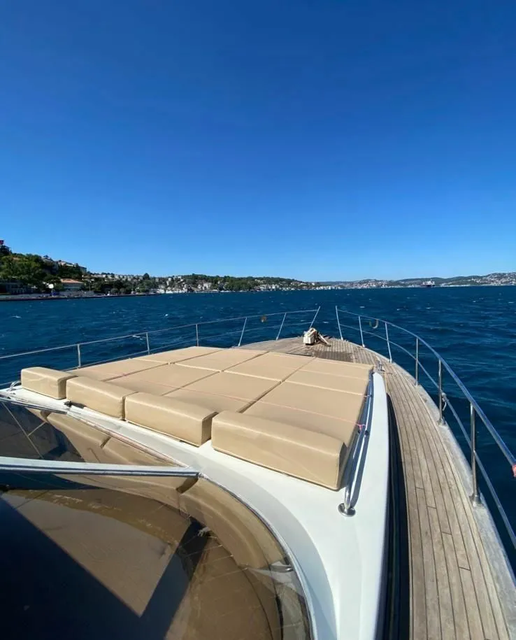 Teddy ile İstanbul'da Konforlu Flybridge Keyfi - Fotoğraf 4