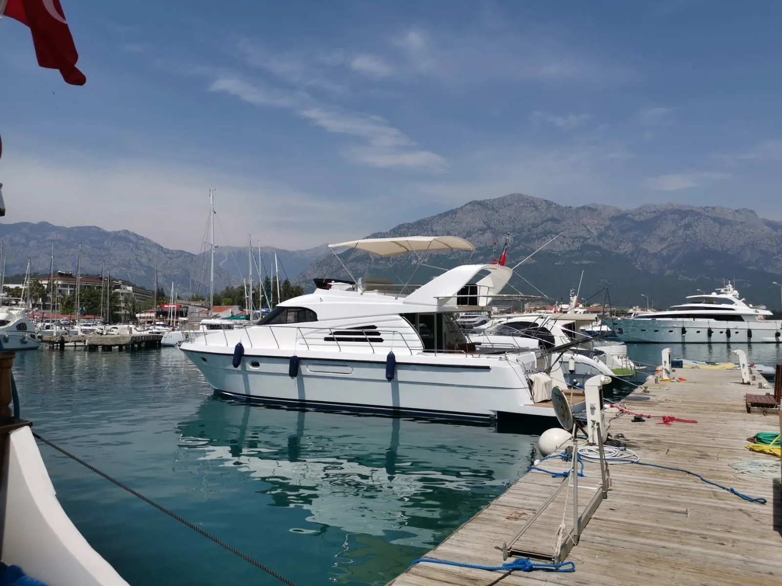 Eliza 2: Konforlu 16m Motor-Yacht Kemer'de - Fotoğraf 5