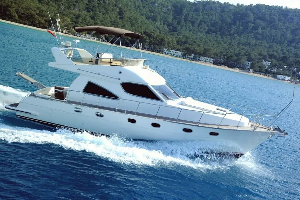 Eliza 4: Konforlu 15m Motor-Yacht Kemer'de - Fotoğraf 3