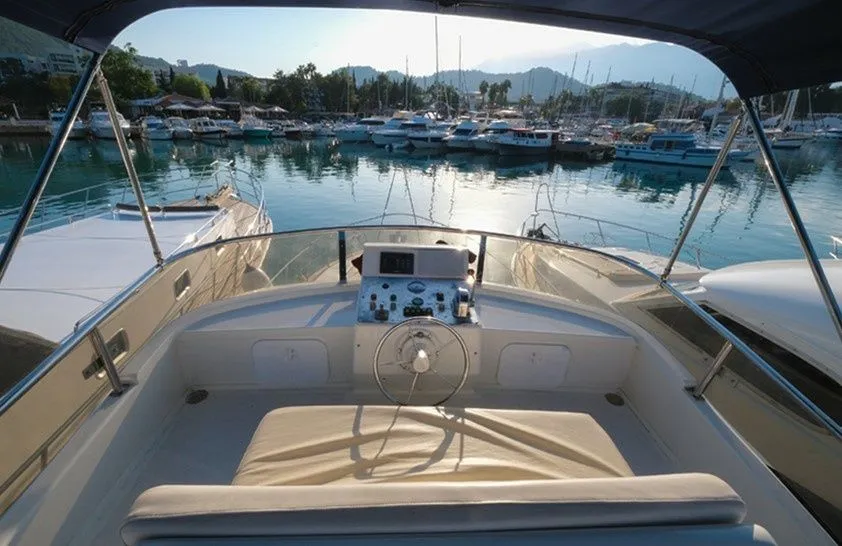 Eliza 4: Konforlu 15m Motor-Yacht Kemer'de - Fotoğraf 5