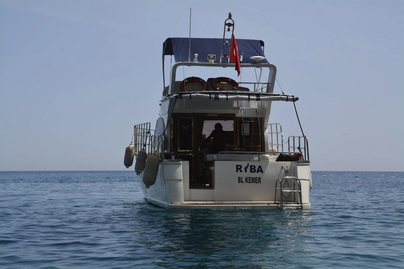 Riba 2020: Stylish 15m Motor-Yacht with Flybridge - Fotoğraf 2
