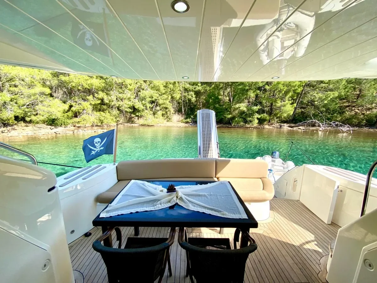 Queen S Princess 61 Göcek'te Lüks Motor-Yacht - Fotoğraf 5