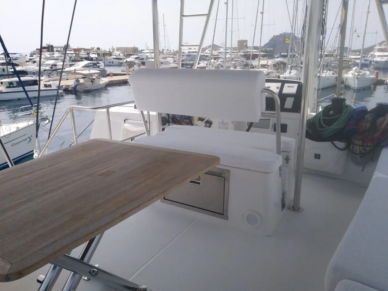 13.79m Yalikavak Nautitech 46 Fly Catamaran Hire - Fotoğraf 5