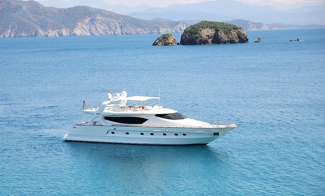 Explore Bodrum on a 28m Rental Notika Emerald 90 - Fotoğraf 3