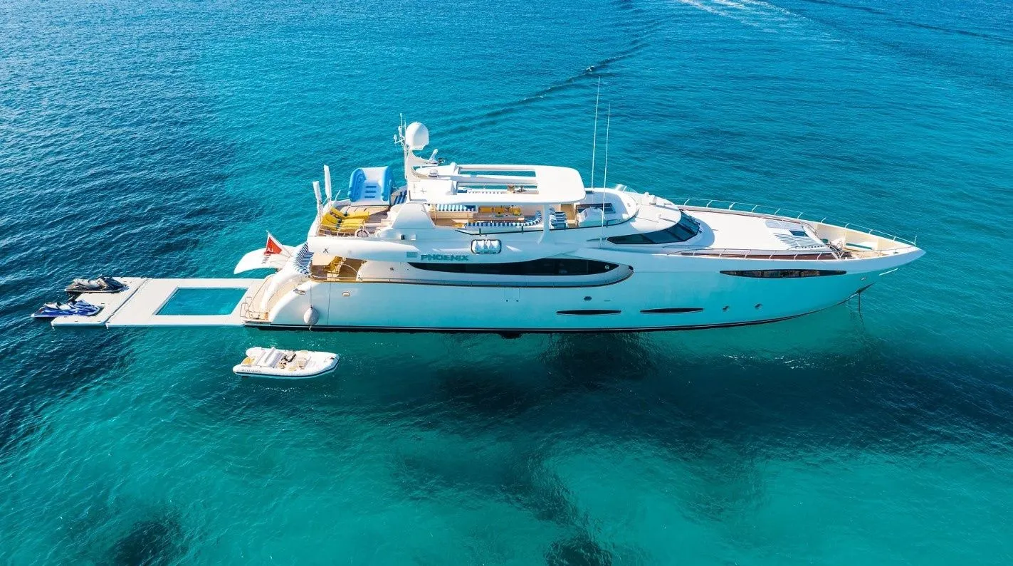 Explore Bodrum on a 35.51m 5 Cabin Motor Yacht Rental - Fotoğraf 3