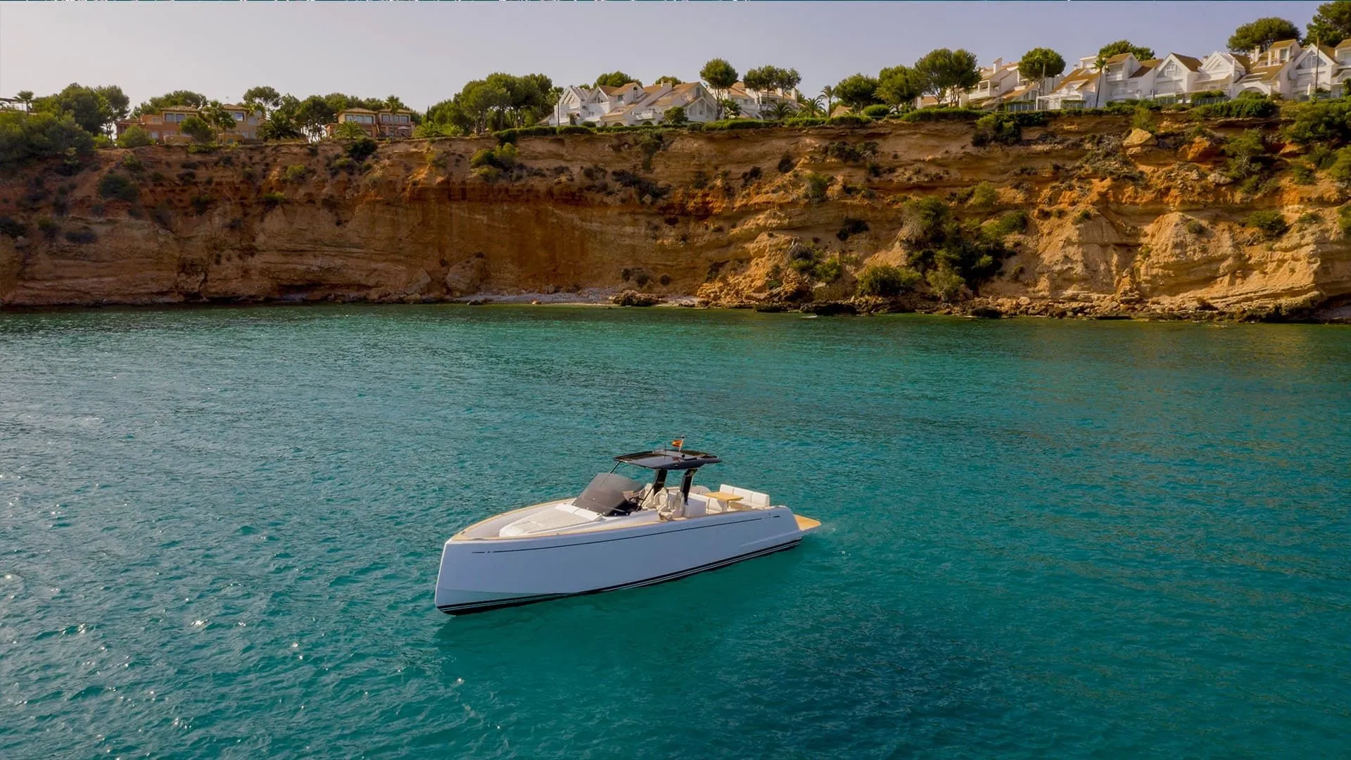 Rent a 12m Motor Yacht Pardo 38 in Göcek - Fotoğraf 5