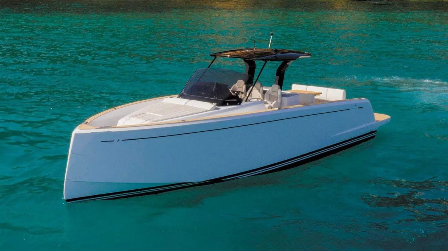 Rent a 12m Motor Yacht Pardo 38 in Göcek - Fotoğraf 1