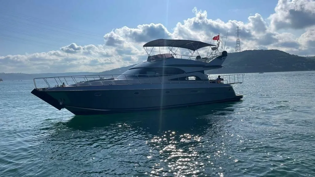 İstanbul 16.5m Kiralık Motoryat - Fotoğraf 4