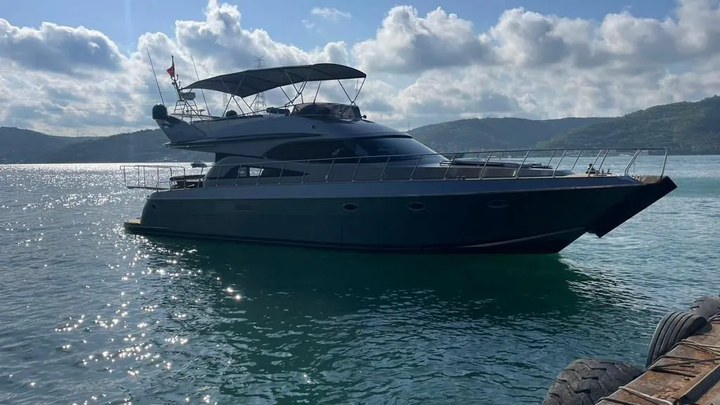 İstanbul 16.5m Kiralık Motoryat - Fotoğraf 5