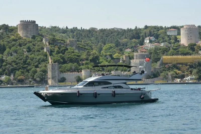 İstanbul 16.5m Kiralık Motoryat - Fotoğraf 3