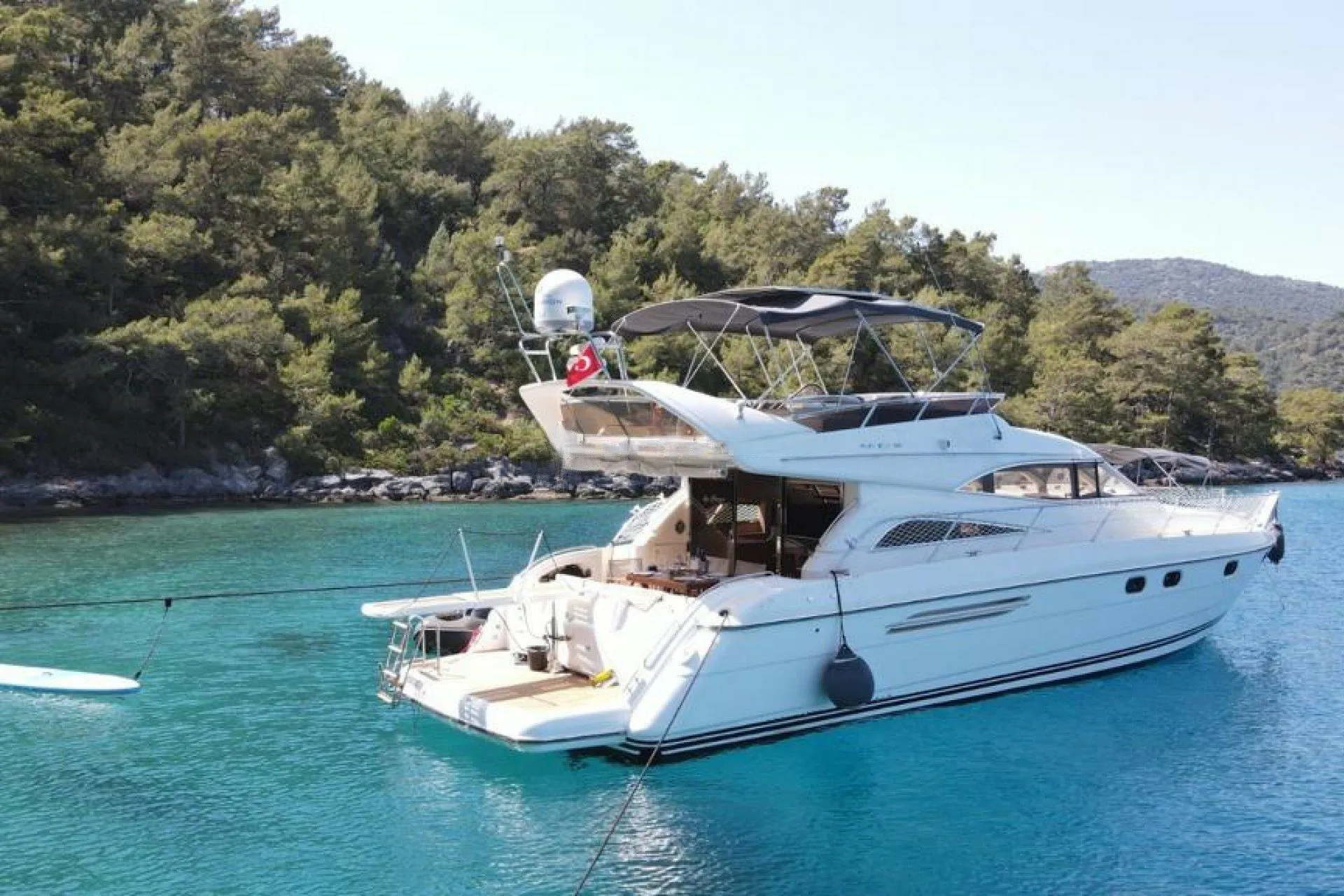 Göcek Kiralık 3 Kabinli 18m Motoryat - Fotoğraf 4